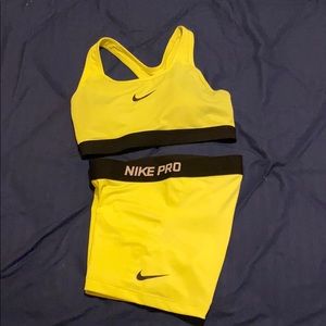 Nike pro spandex/sports bra set